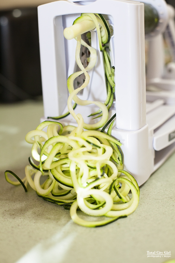 Easy Recipe: Zoodles with Tomato and Garlic by Total City Girl - Stacey Natal