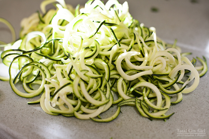 Easy Recipe: Zoodles with Tomato and Garlic by Total City Girl - Stacey Natal